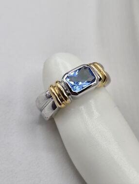 Swarovski Crystal Elements Silver Gold Two - Tone Ring Aquamarine Blue Size 6